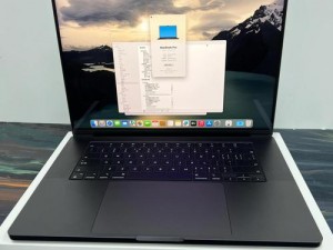 1819 岁 macbook pro，性能强劲，轻薄便携，适合学生和创意人士