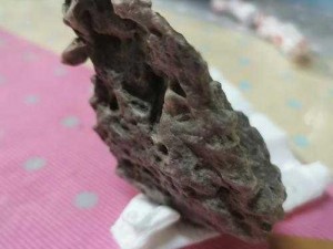 黑铁振奋圣耀石：揭秘古老传奇，探寻铁石新力量之源