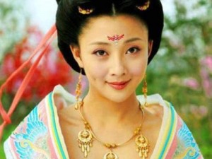 女儿国满天星版杨玉环为何备受关注？如何打造女儿国满天星版杨玉环的独特魅力？